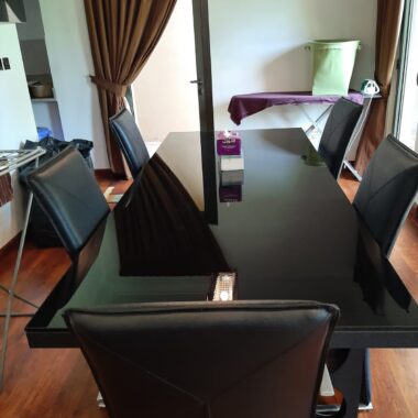6 Seater Dining Table